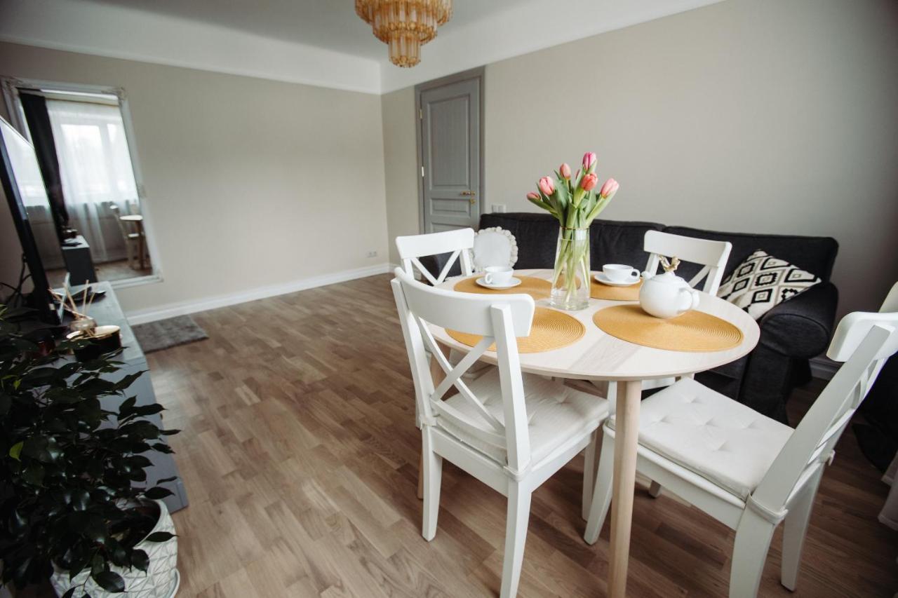 Cesis Welcome Apartment ภายนอก รูปภาพ